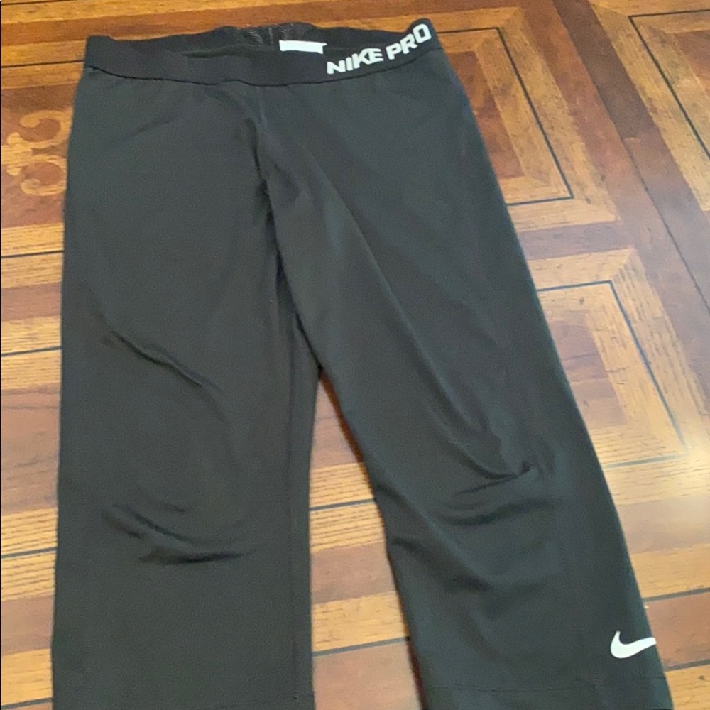 Nike Pro Capri Leggings Black